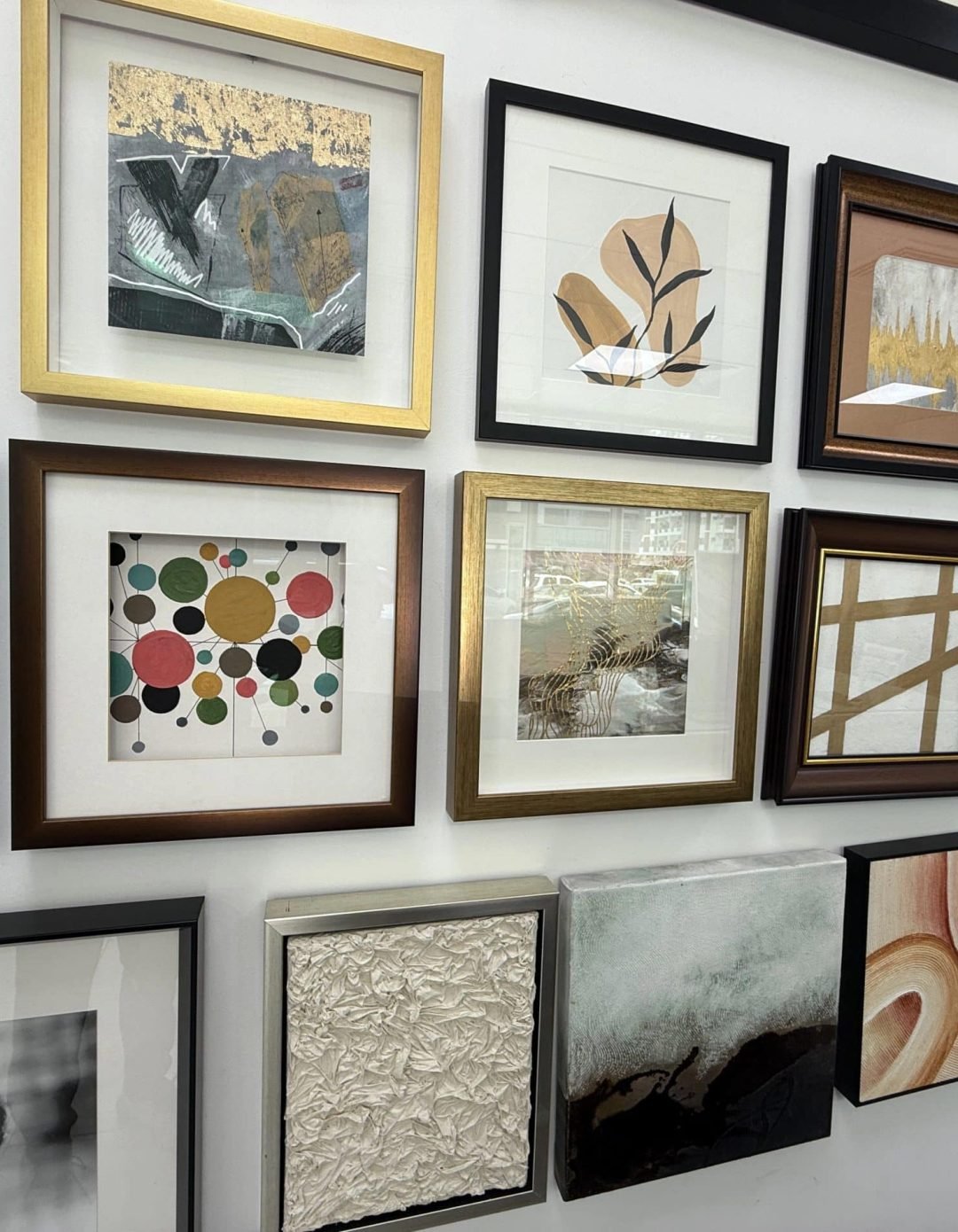 Professional mounting and matting services in Al Quoz Dubai for artwork, photography and certificates by Infinity Art & Frames