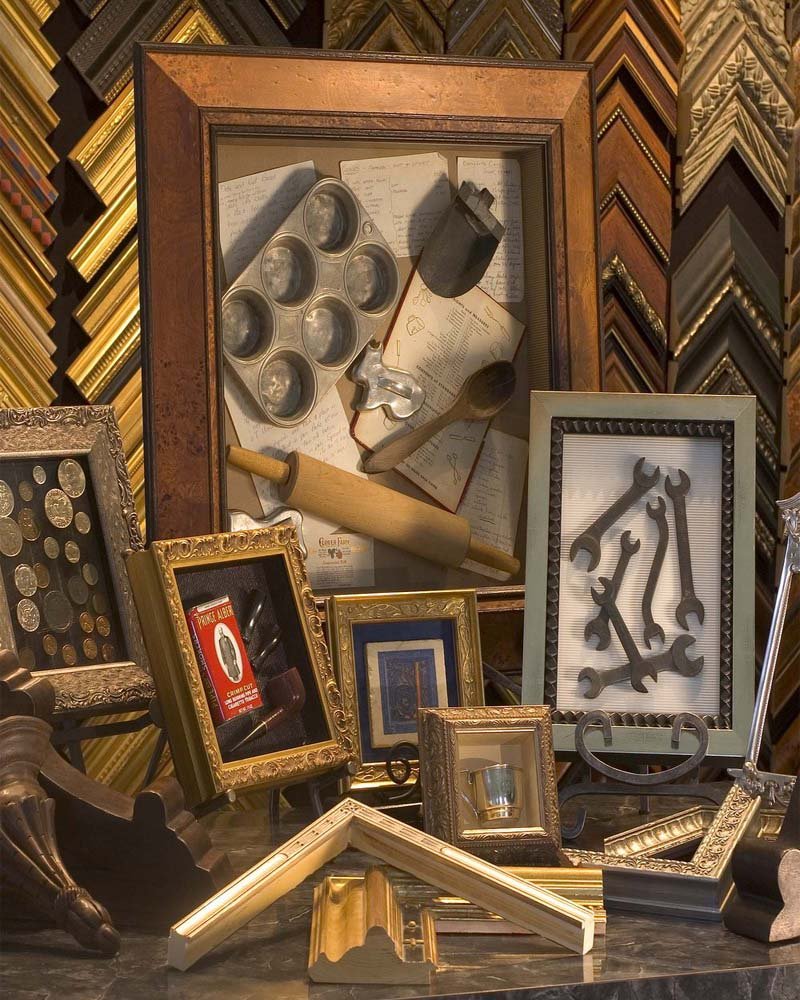 Professional frame restoration work in Al Quoz Dubai for antique, vintage and damaged picture frames by Infinity Art & Frames